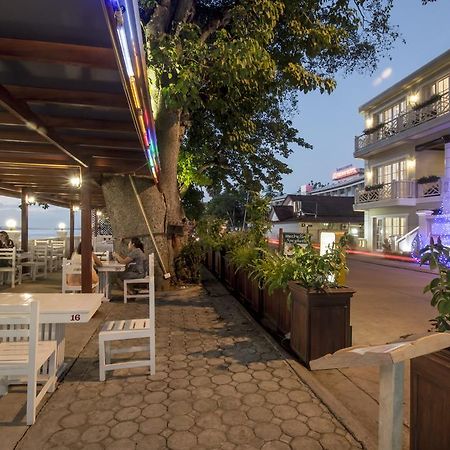 Le Bouton D'Or Boutique Hotel Thakhek Exteriör bild