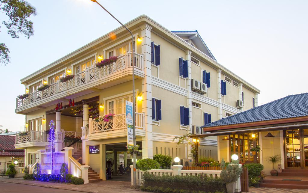 Le Bouton D'Or Boutique Hotel Thakhek Exteriör bild